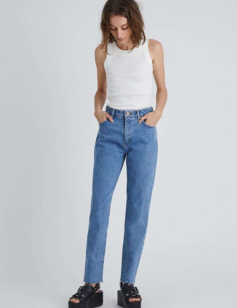 neuw lola mom jeans