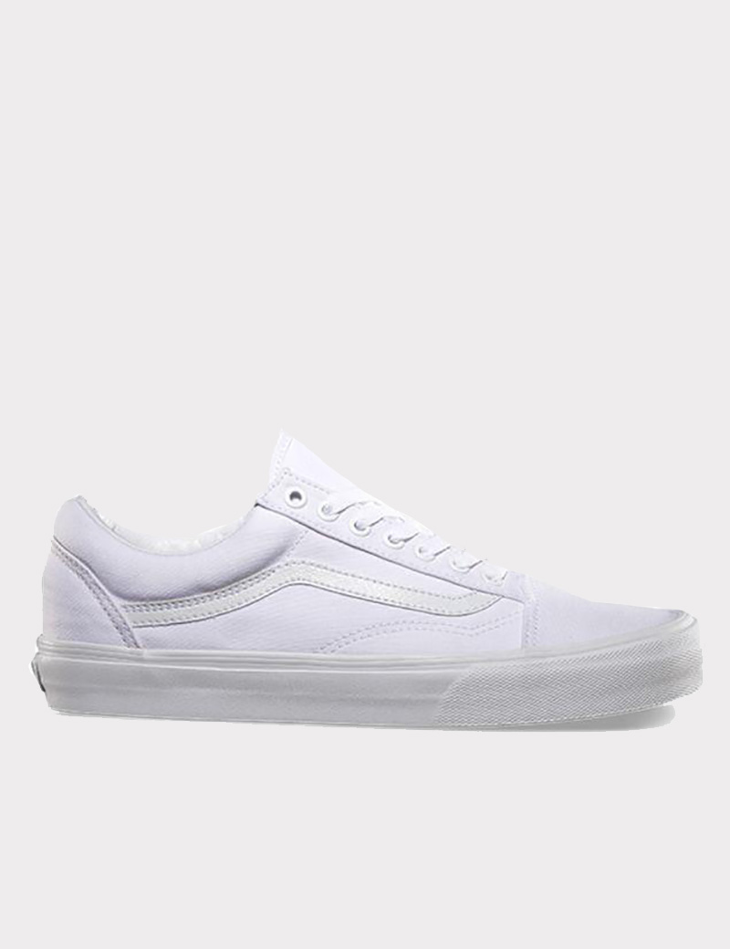 white cloth vans