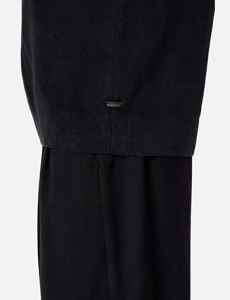 Industrie Lakewood Zip Neck W/Black