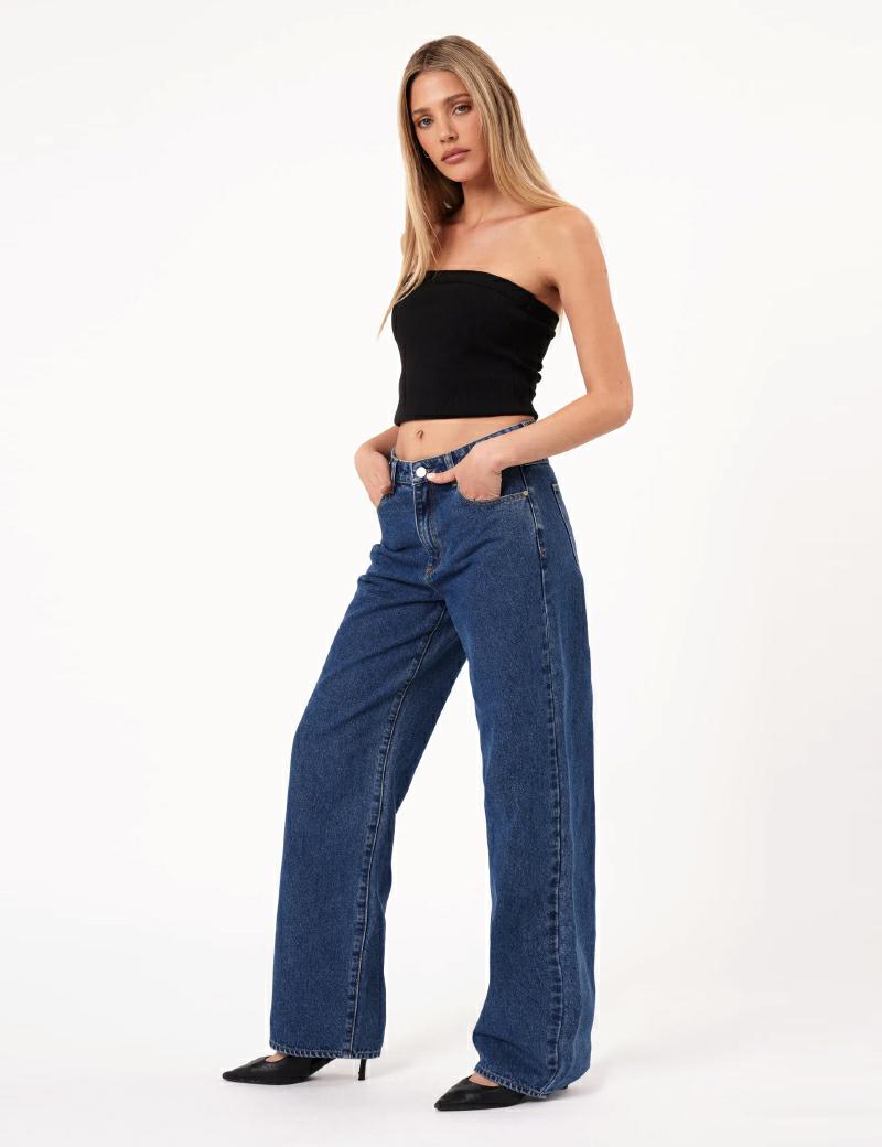 A Brand 95 Baggy Bella