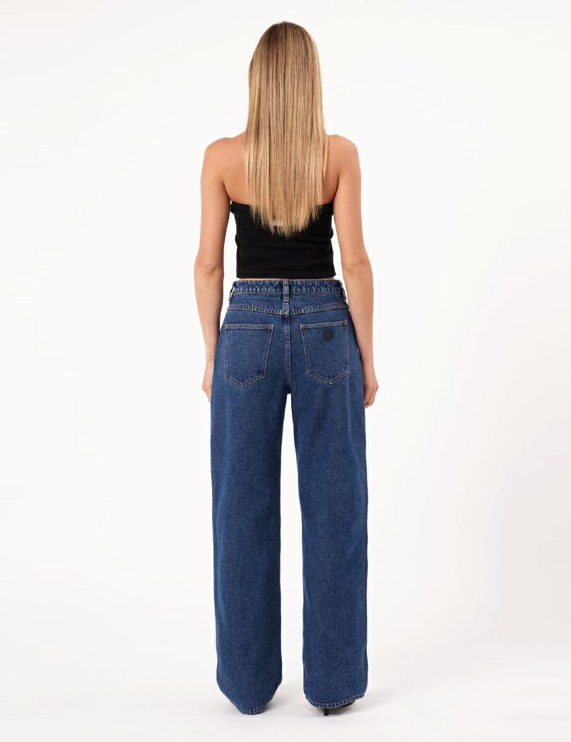 A Brand 95 Baggy Bella