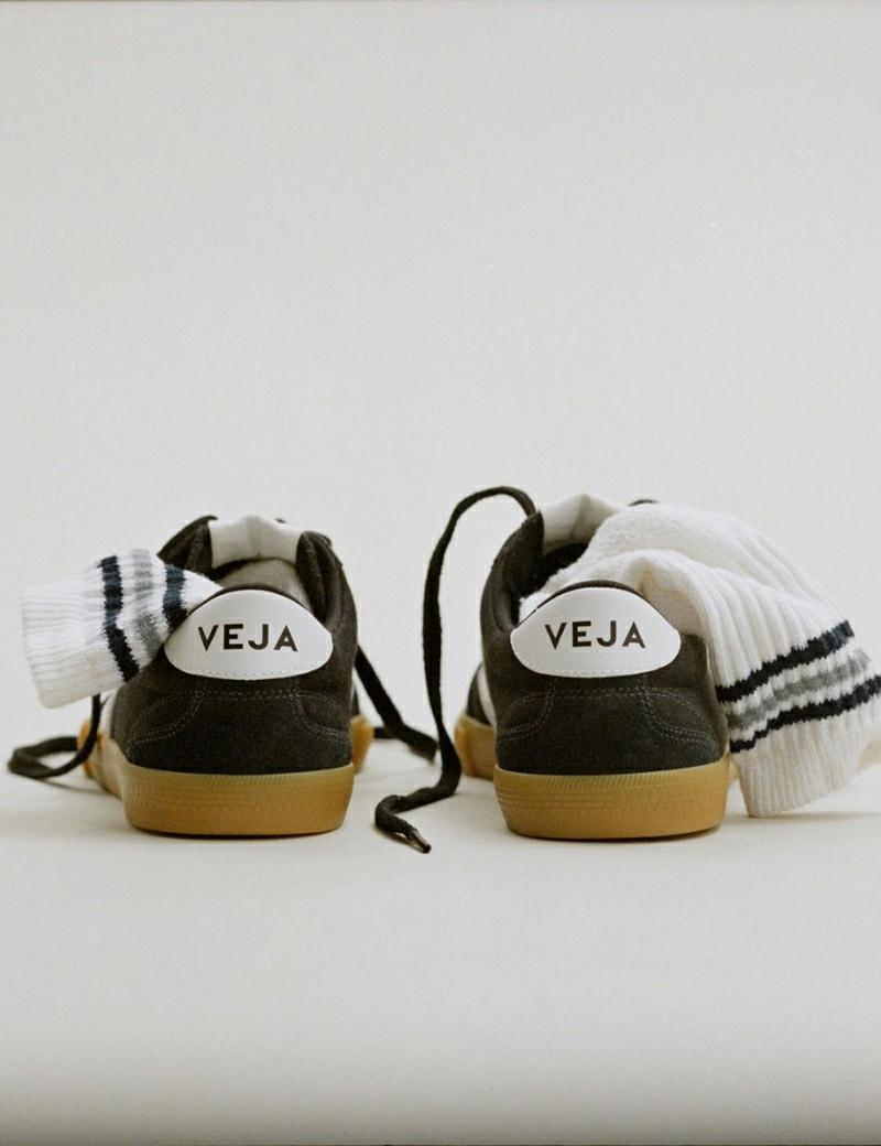 Veja Volley Canvas Black White